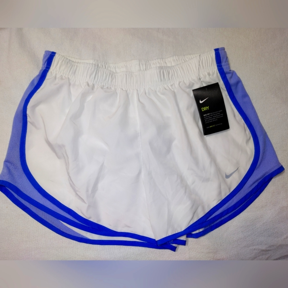 Nike Dry Fit women's NWT